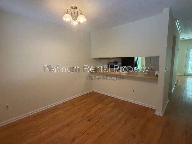 Building Photo - 6533 Meadow Rue Dr