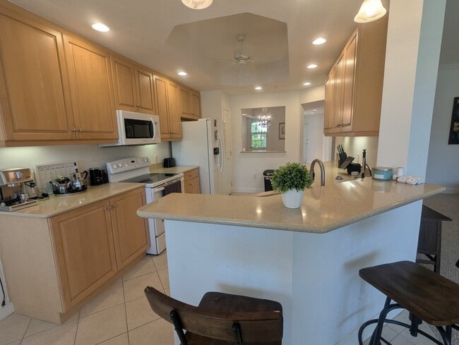 Building Photo - 5284 Descanso Ct