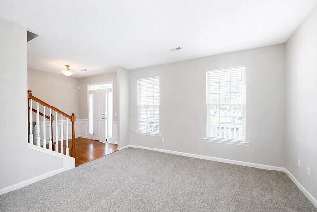 Building Photo - 108 Saybrook Rd