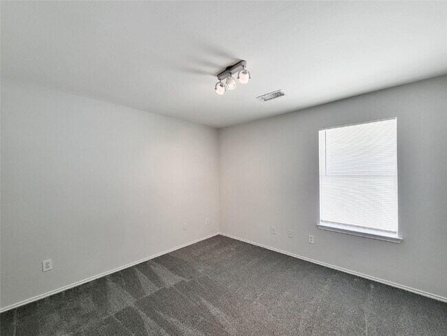 Building Photo - 6 Bedroom Home for Rent in Katy TX 77449 | Westfield | 3.5 Baths | 2-Car Garage