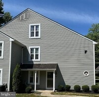 Building Photo - 743 Sedgewick Ct