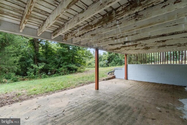 Building Photo - 45629 Frank Hayden Ln