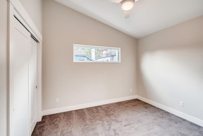 Building Photo - Modern 2 Bed/1 Bath in the Heart of Tennyson! AVAILABLE 5/1!