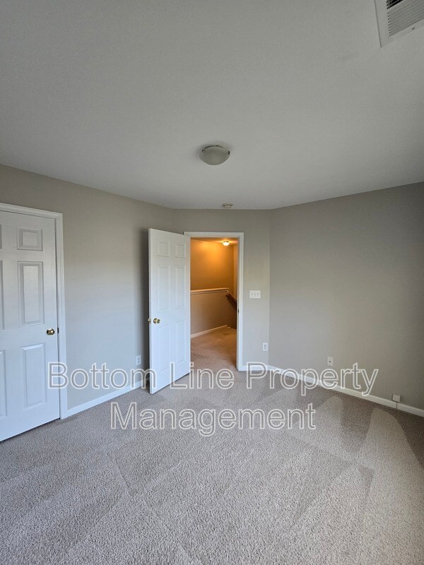 Building Photo - 8630 Carolina Lily Ln