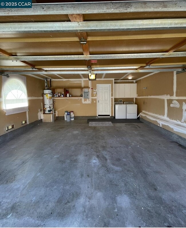 Building Photo - 658 S Blackbrush Ln