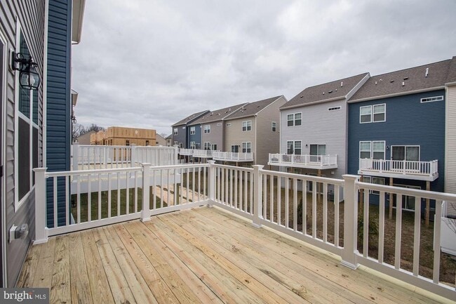 Building Photo - 3108 Laurel Hl Rd