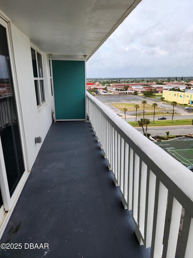 Building Photo - 2800 N Atlantic Ave