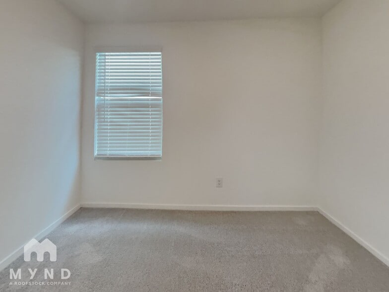 Building Photo - 316 Pacific Waters