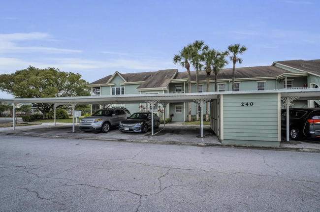 Building Photo - 240 Promenade Dr