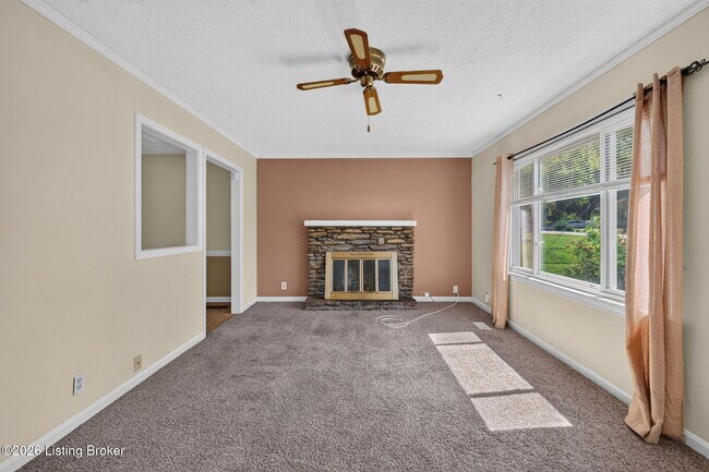 Building Photo - 6705 Robin Rd