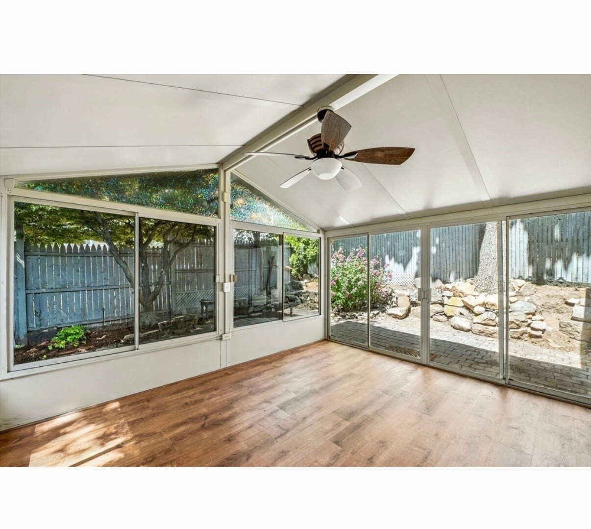 Building Photo - 45B Warner St