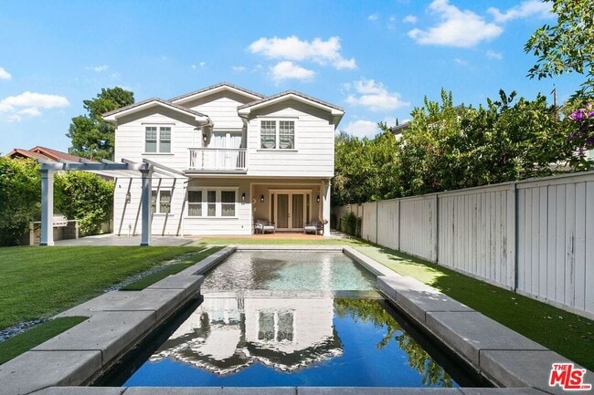 Building Photo - 14917 Valley Vista Blvd