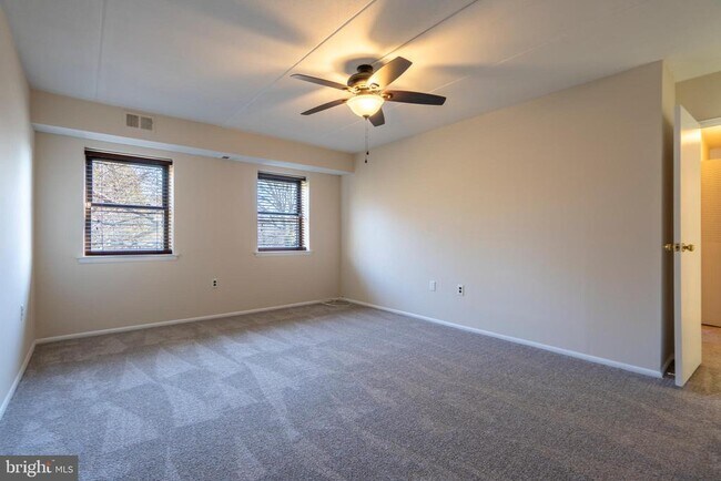 Building Photo - 501 N Bethlehem Pike