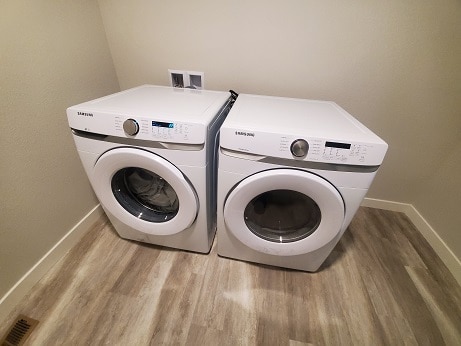 New High Efficiency Washer and Dryer - 2794 Barnstormer St