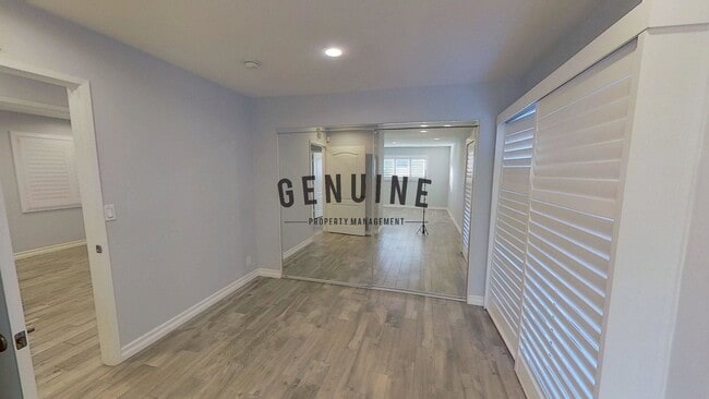 Building Photo - Coming Soon: Remodeled 4Bd 2Ba Home in Fou...