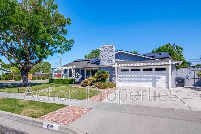 Building Photo - 1549 Alisal Ave