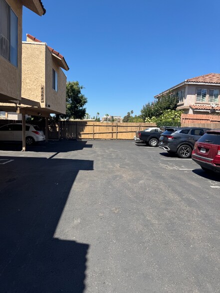 Building Photo - 4560 Twain Ave
