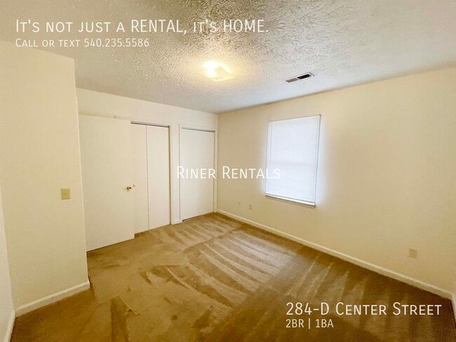 Building Photo - 284-D Center Street-