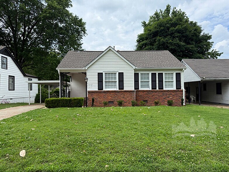 Primary Photo - Your Perfect Home: Renovated 3 Bed, 1 Bath!