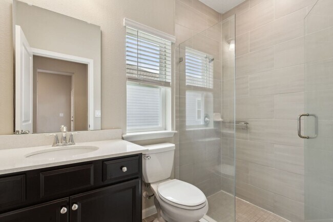 Building Photo - Spacious 3BR/3.5BA Home with Office & Reso...