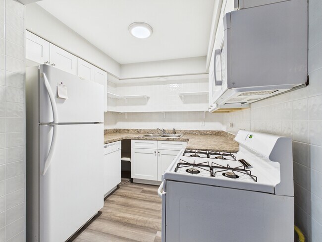 Building Photo - 11805 S Karlov Ave