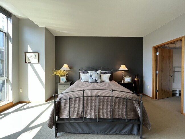Building Photo - Top-Floor Pearl District Condo with Floor-to-Ceiling Windows, Courtyard Views & In-Unit Washer/Dryer