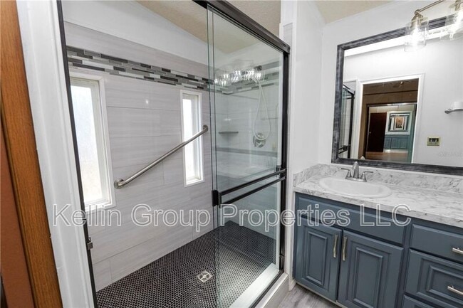 Building Photo - 1706 Fox Hill Dr