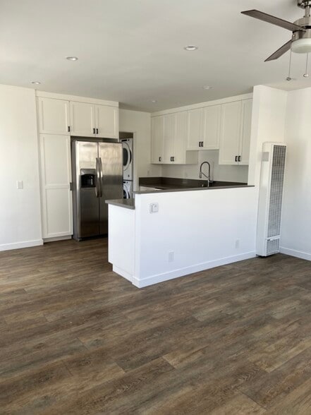 Building Photo - 1605 Blossom Ln