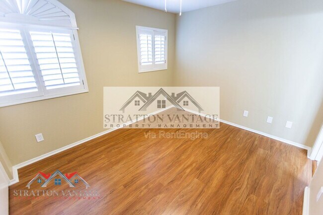 Building Photo - 7420 W Los Gatos Dr