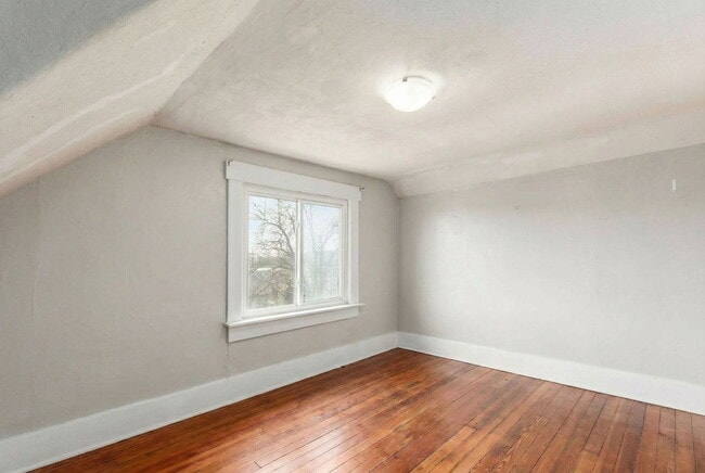 Building Photo - 204 Chittenden Ave