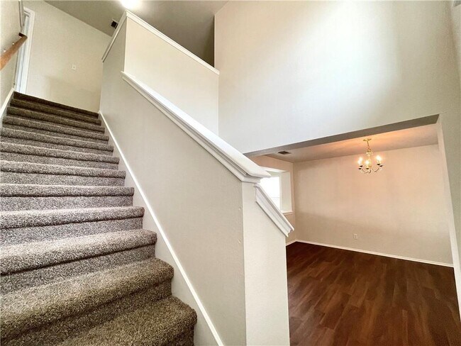 Building Photo - 18120 Topsail St