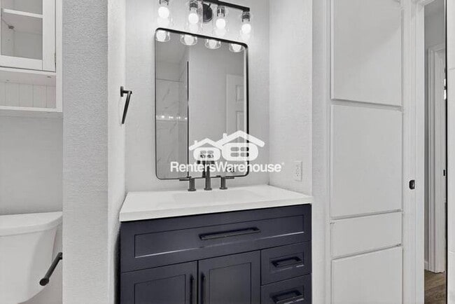 Building Photo - Completely ReFreshed Grapevine Rental
