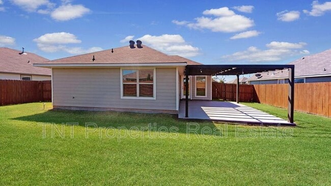 Building Photo - 812 Mockingbird St