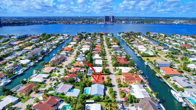 Building Photo - 1171 Bimini Ln