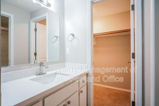 Building Photo - 10449 SW Keri Ct