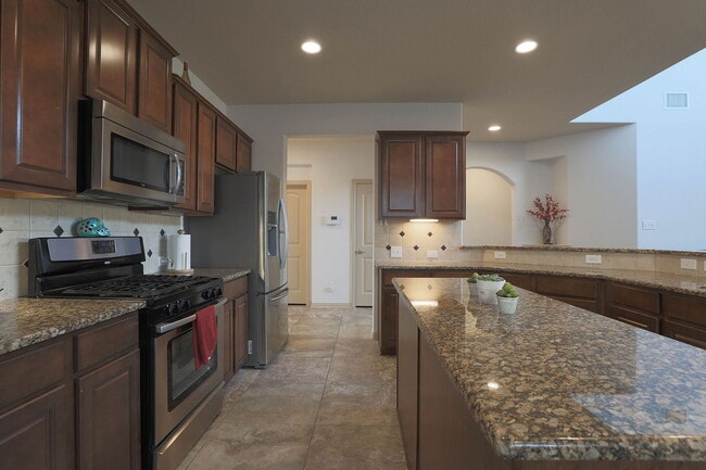 Building Photo - 2300 Dovetail St