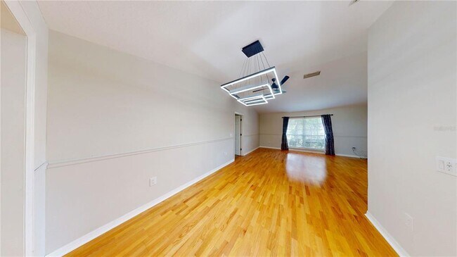 Building Photo - 7923 Ridge Pointe Dr E