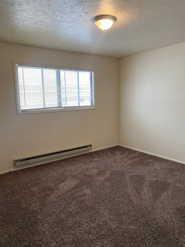 Building Photo - 836 Boyd St