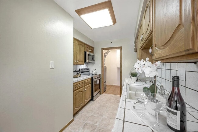 Building Photo - 2435 Rowntree Way