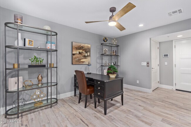 Building Photo - 7550 E Osborn Rd