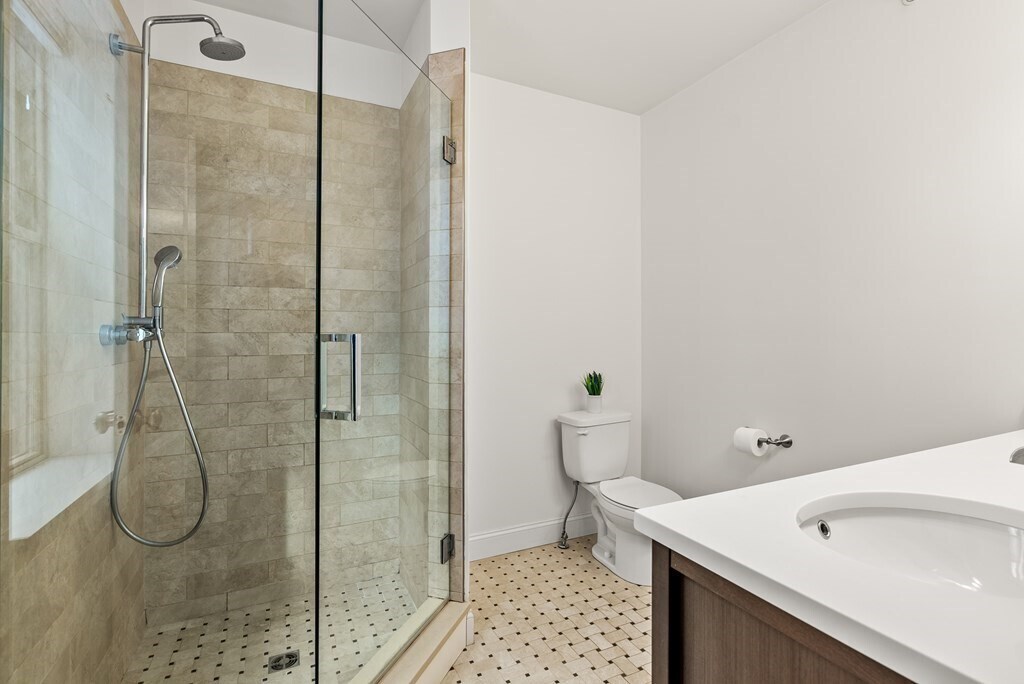 Building Photo - 236 E St