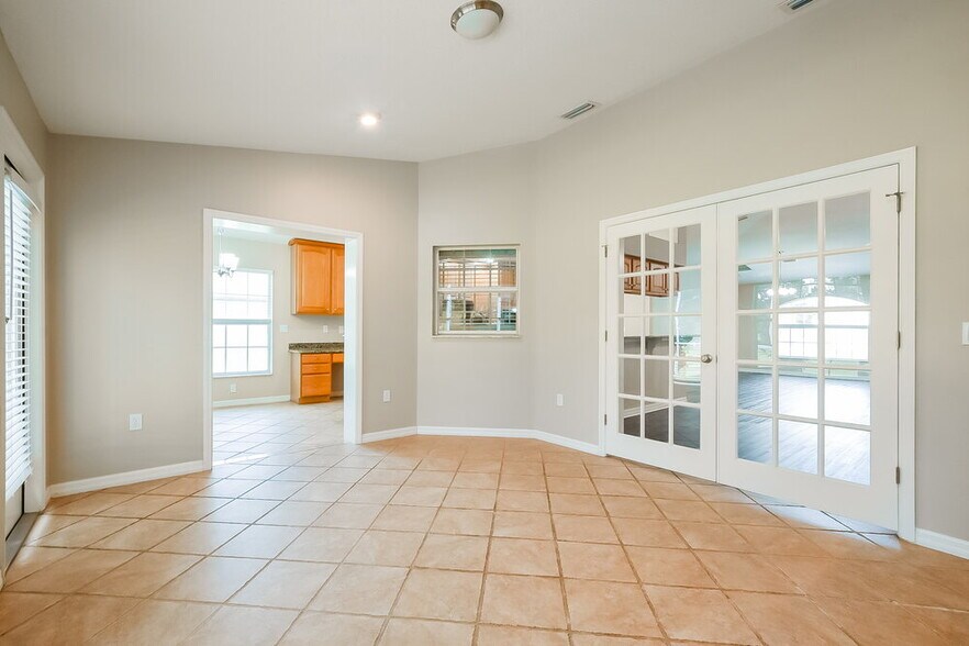 Building Photo - 4749 Abaco Dr