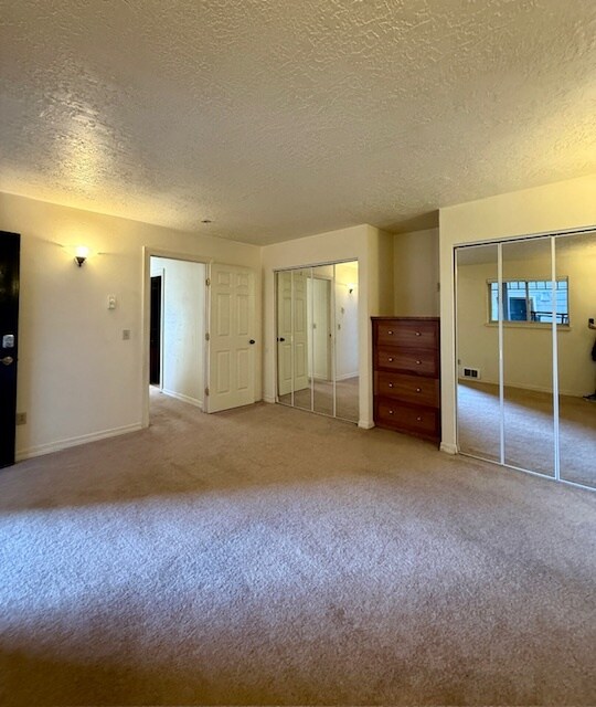 Building Photo - 325 C St