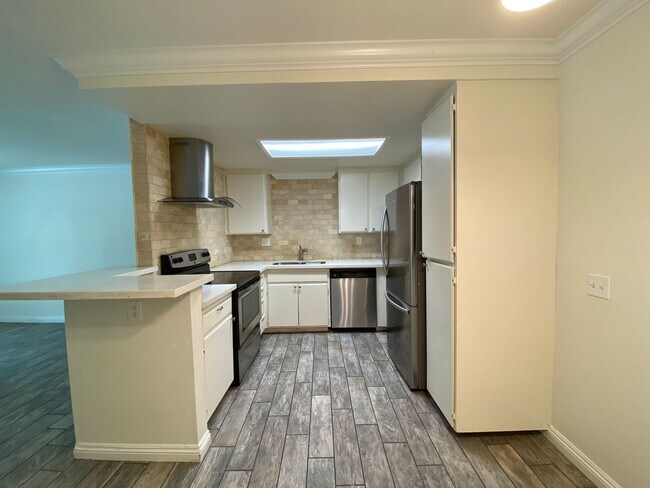 Building Photo - 2bed/2bath home in Mission Park Community!