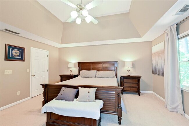 Building Photo - 8903 Carroll Manor Dr