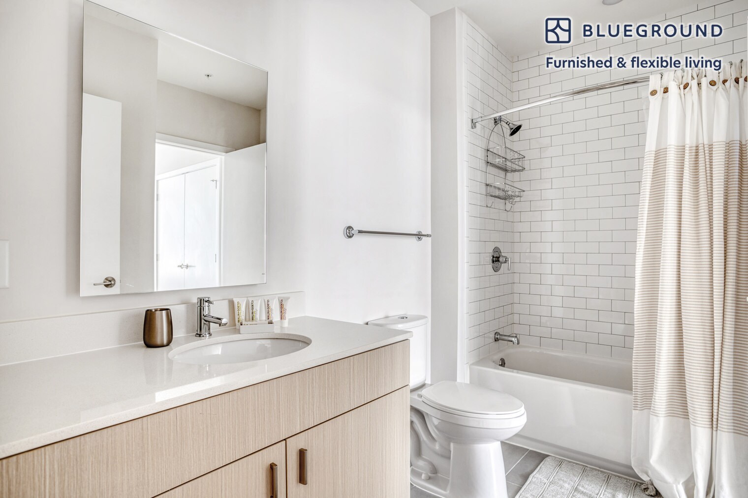 Building Photo - 2121 1st St