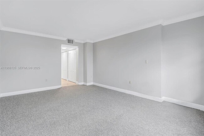 Building Photo - 2333 Brickell Ave