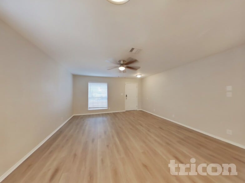 Building Photo - 230 Crane Crest Dr