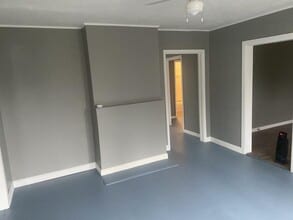 Building Photo - 256 S Central Ave