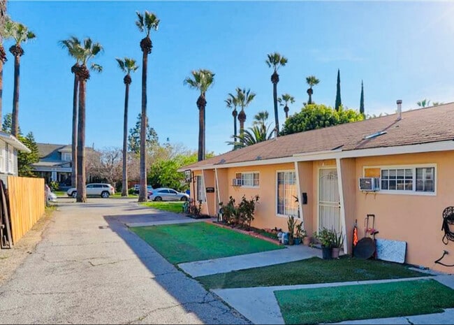 Building Photo - 733 San Francisco Ave